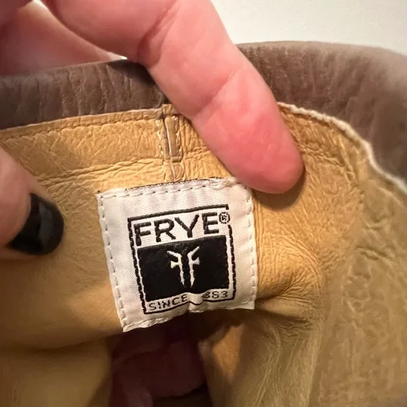 COPY - FRYE SHORT LEATHER BOOTS - Picture 6 of 7